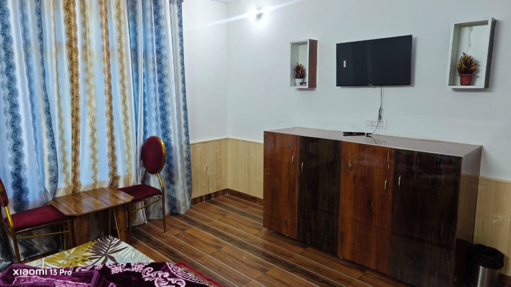 2. Room 1500
